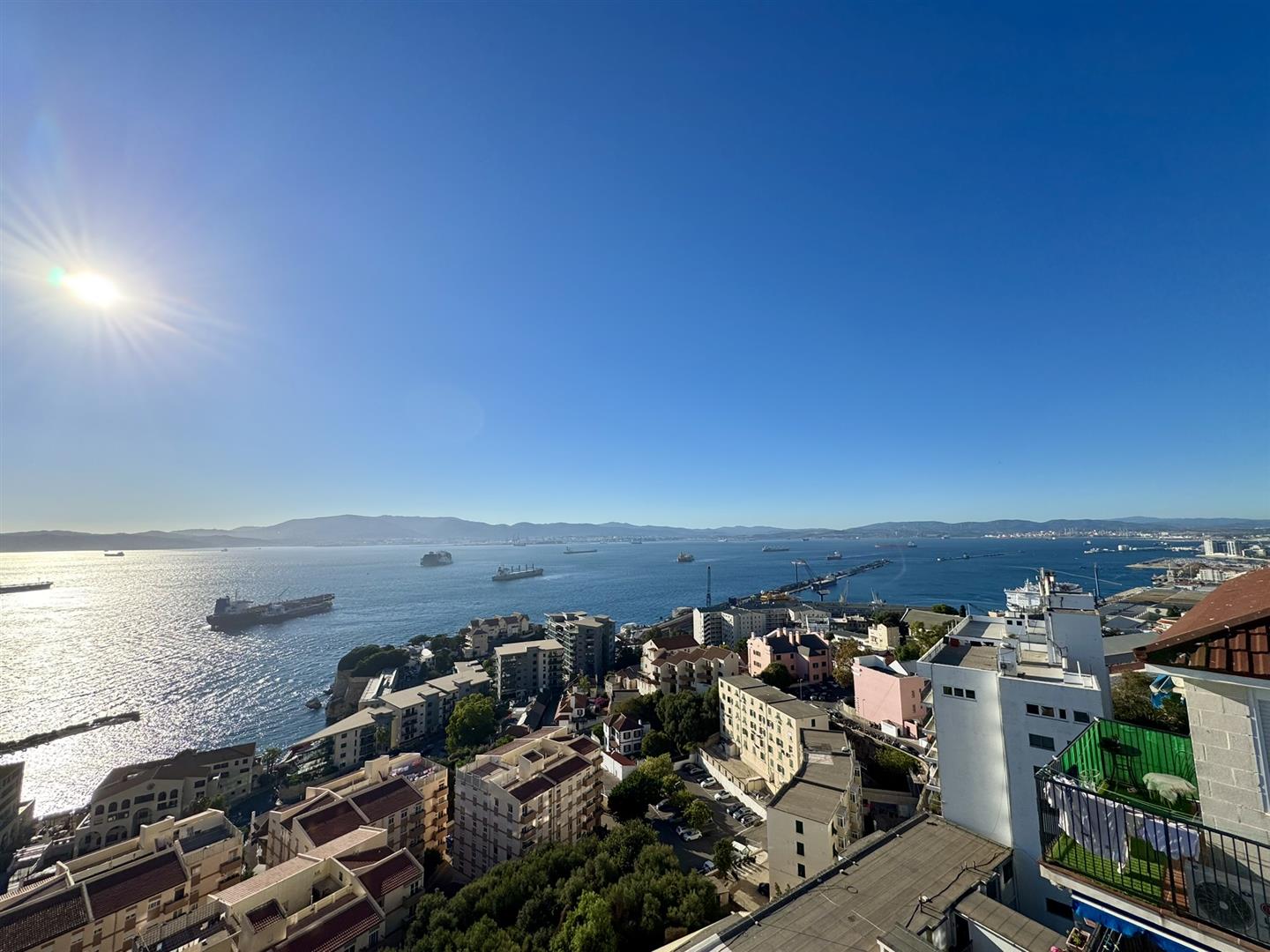 Image of Apartment - 2 Bedrooms - 1 Bathrooms for Sale in Brympton-Gibraltar, Image 11